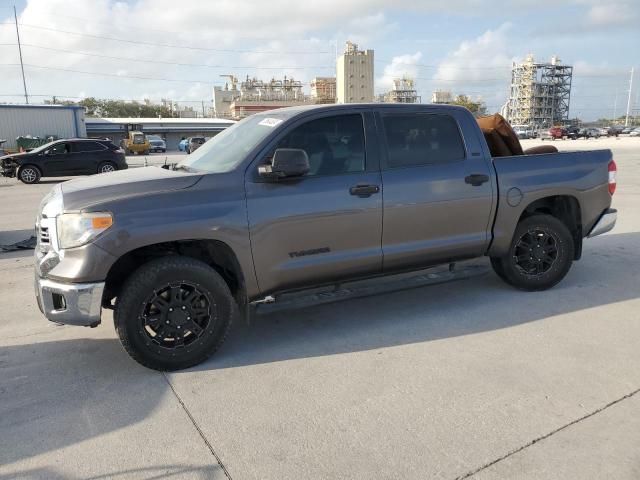 2017 Toyota Tundra Crewmax Sr5 за продажба в New Orleans, LA - Side