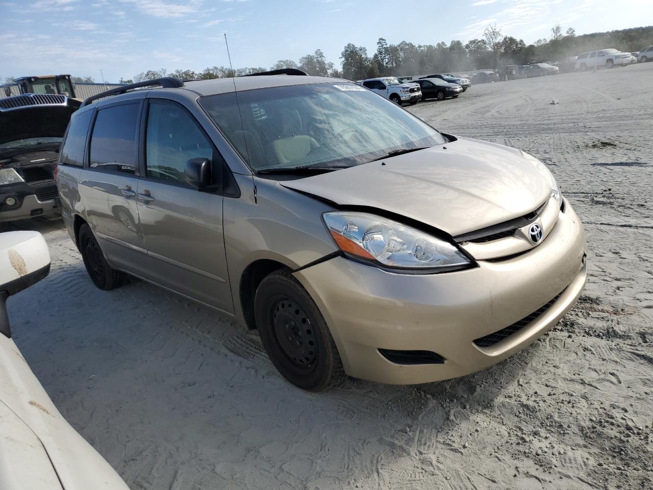 2009 Toyota Sienna - Image 4
