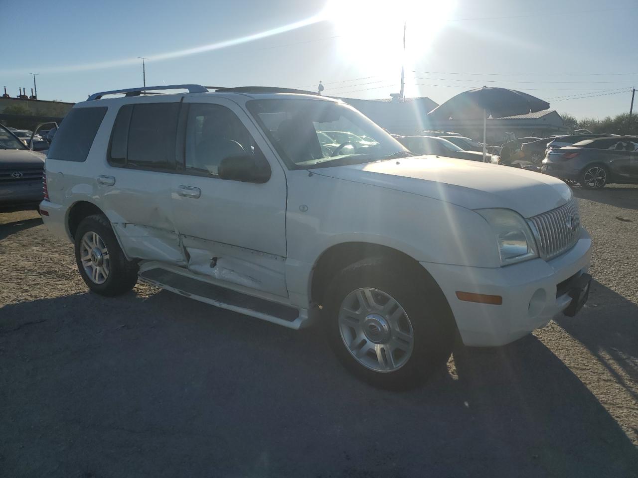 2003 Mercury Mountaineer - Image 4