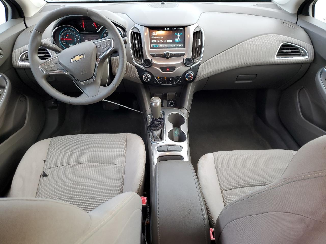 2018 Chevrolet Cruze - Image 8