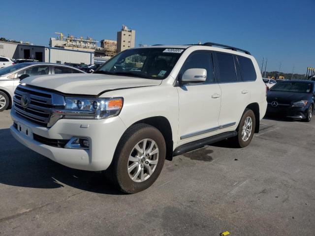 2016 Toyota Land Cruiser 