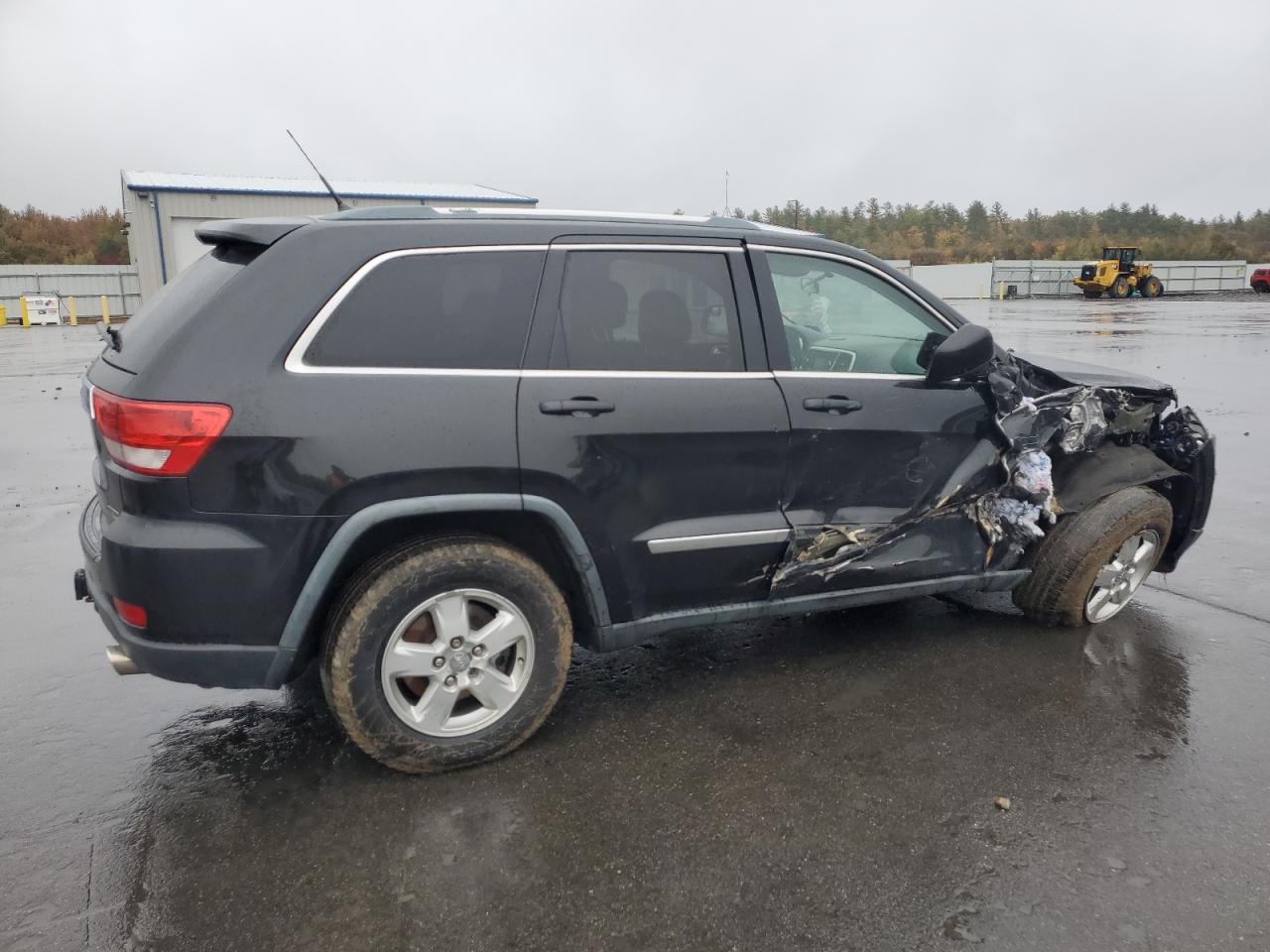 2011 Jeep Grand Cherokee - Image 3