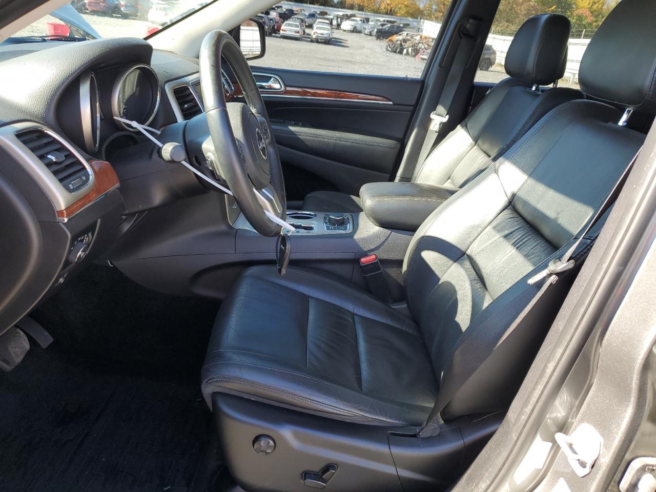 2013 Jeep Grand Cherokee - Image 7