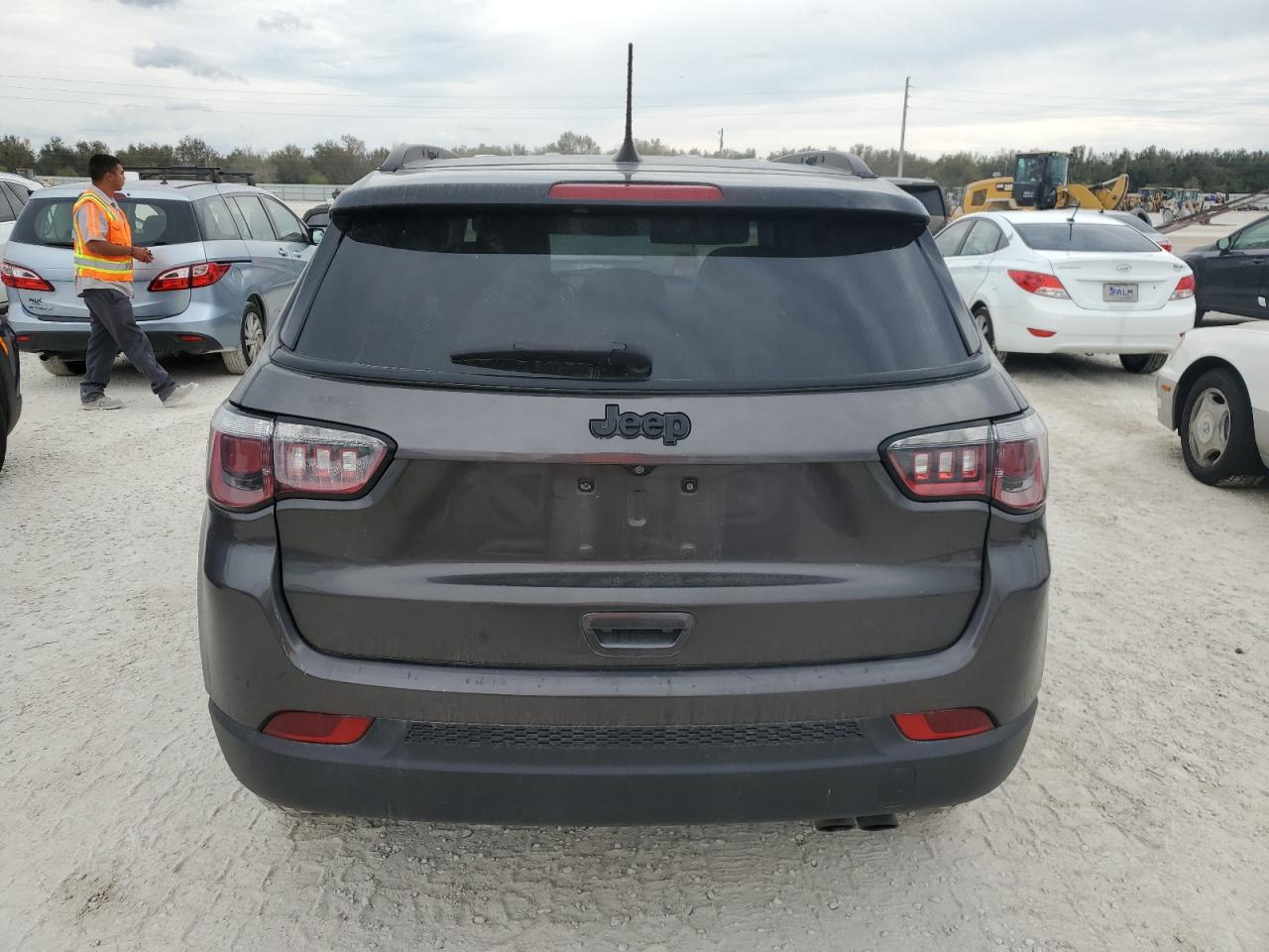 2018 Jeep Compass Latitude VIN: 3C4NJCBB3JT407592 Lot: 78296894