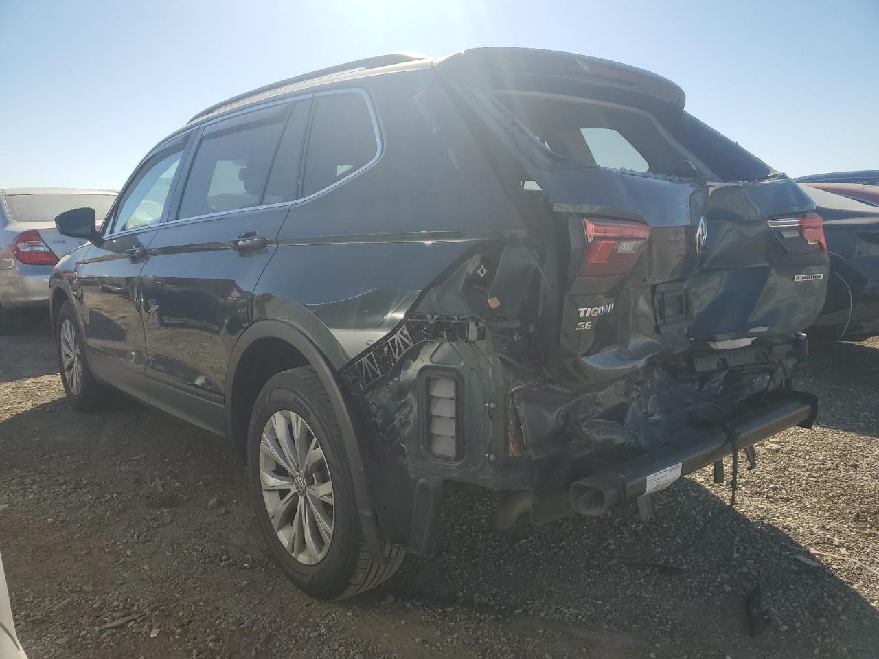 2019 Volkswagen Tiguan - Image 2