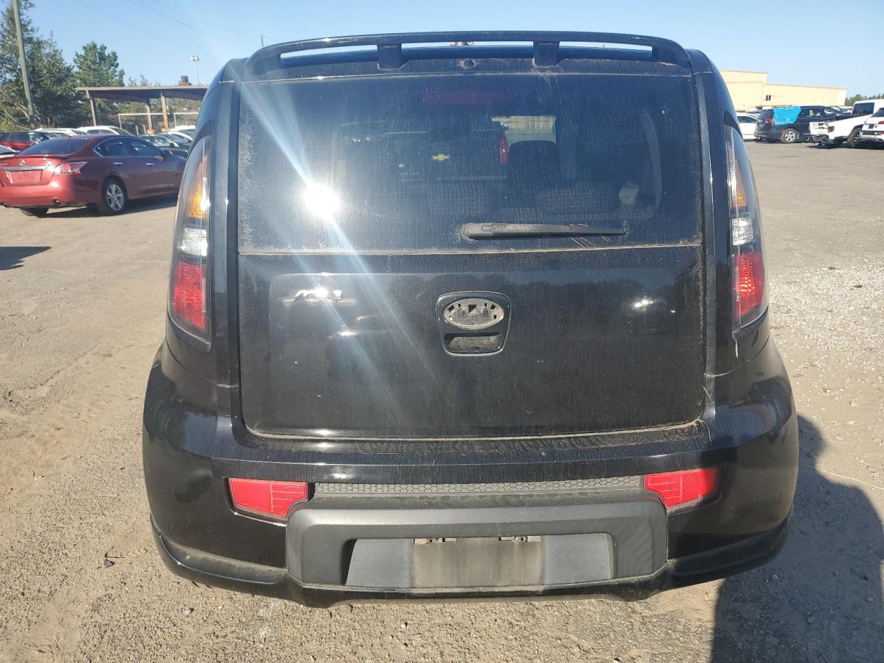 2010 Kia Soul + VIN: KNDJT2A29A7181096 Lot: 75983074