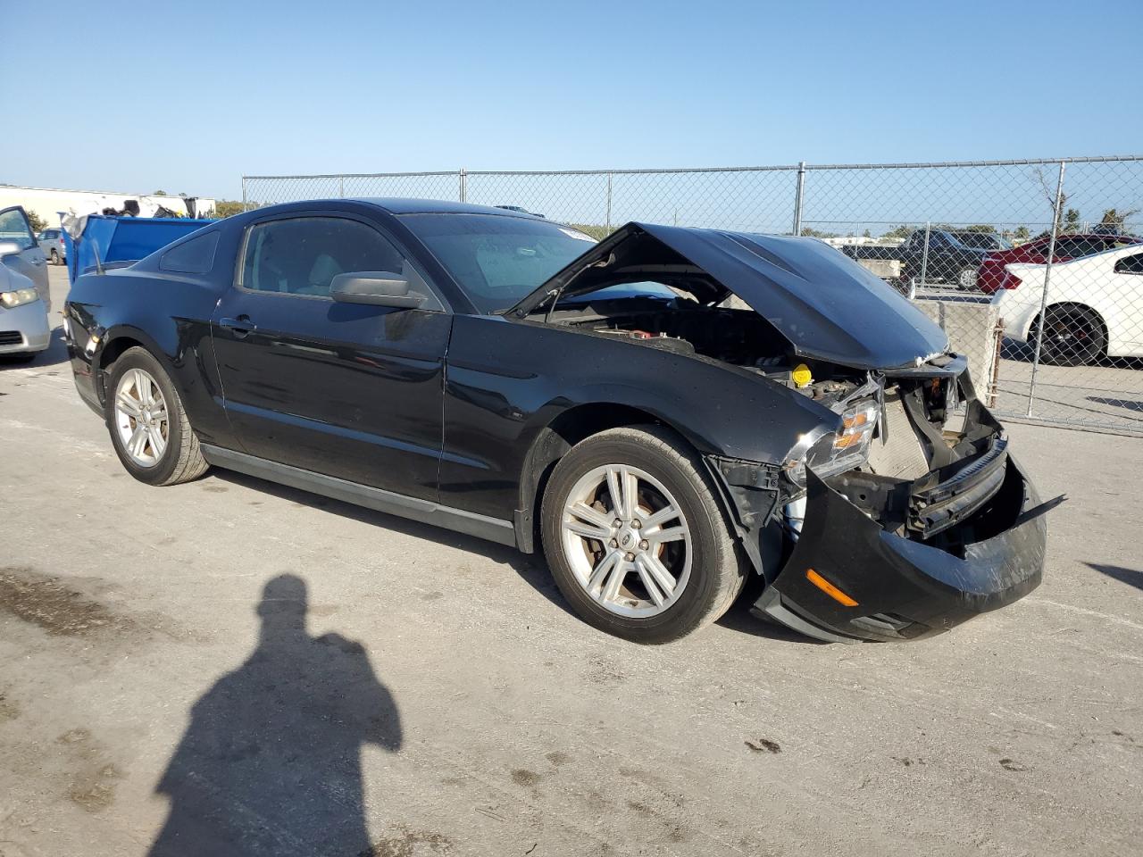 2010 Ford Mustang - Image 4