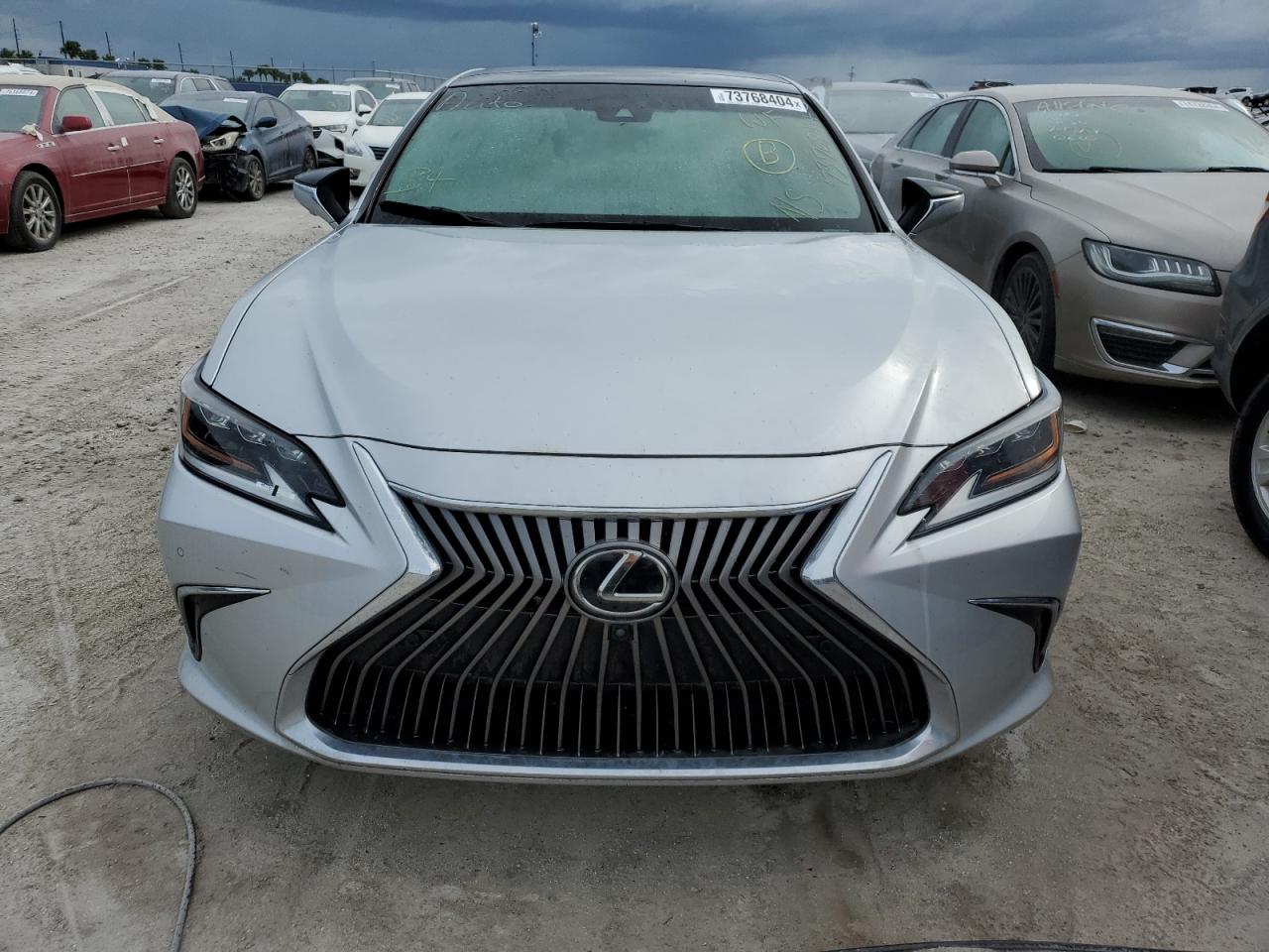 2019 Lexus ES - Image 5