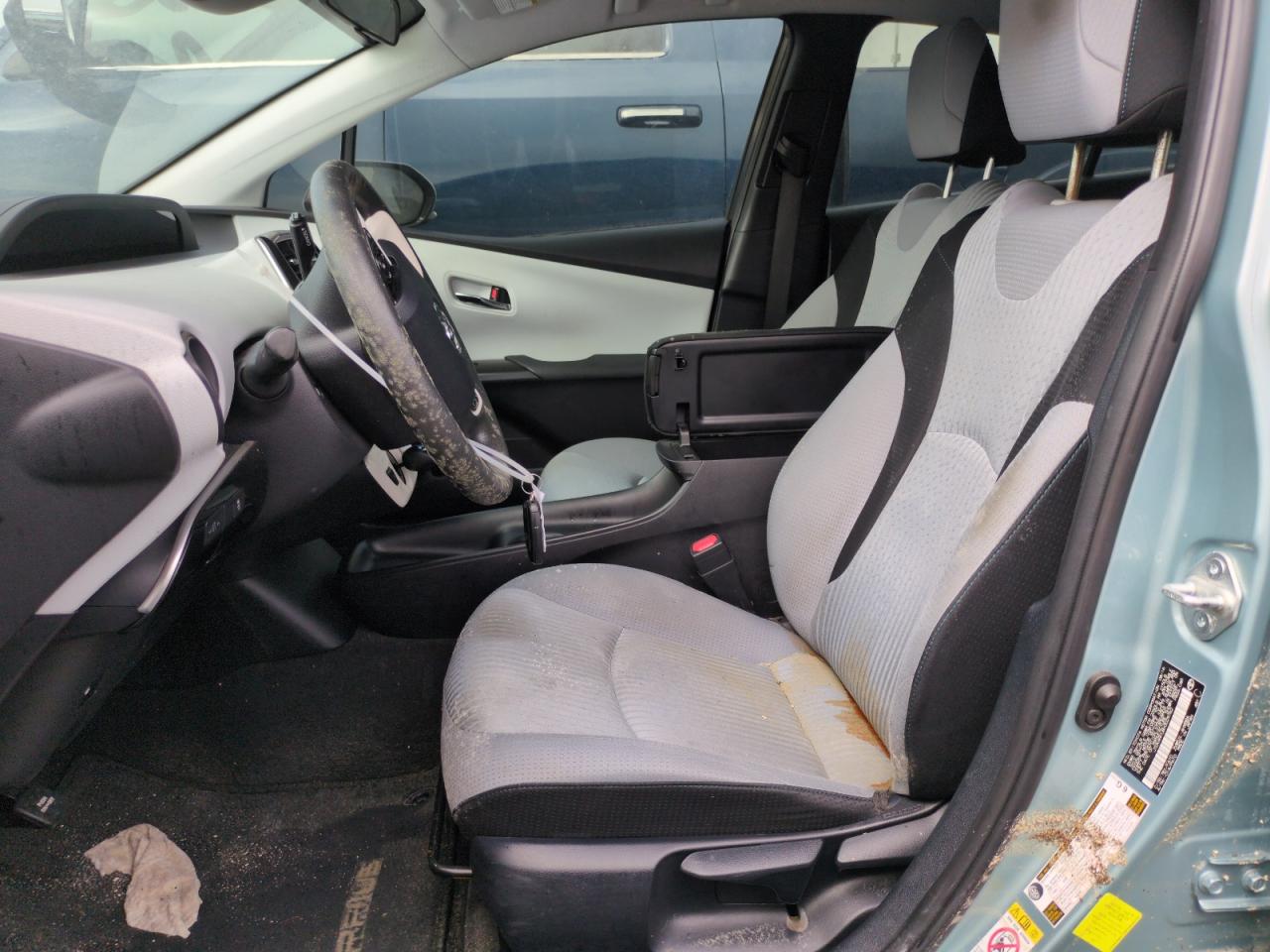 2017 Toyota Prius - Image 7