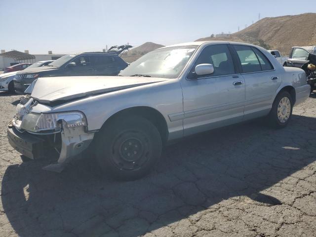 2003 Ford Crown Victoria 