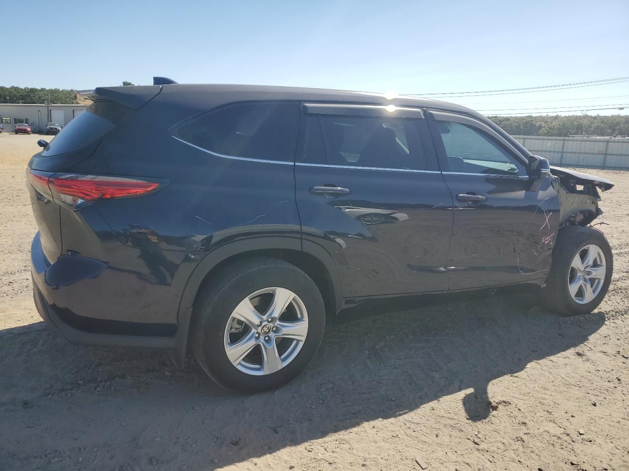 2020 Toyota Highlander - Image 3