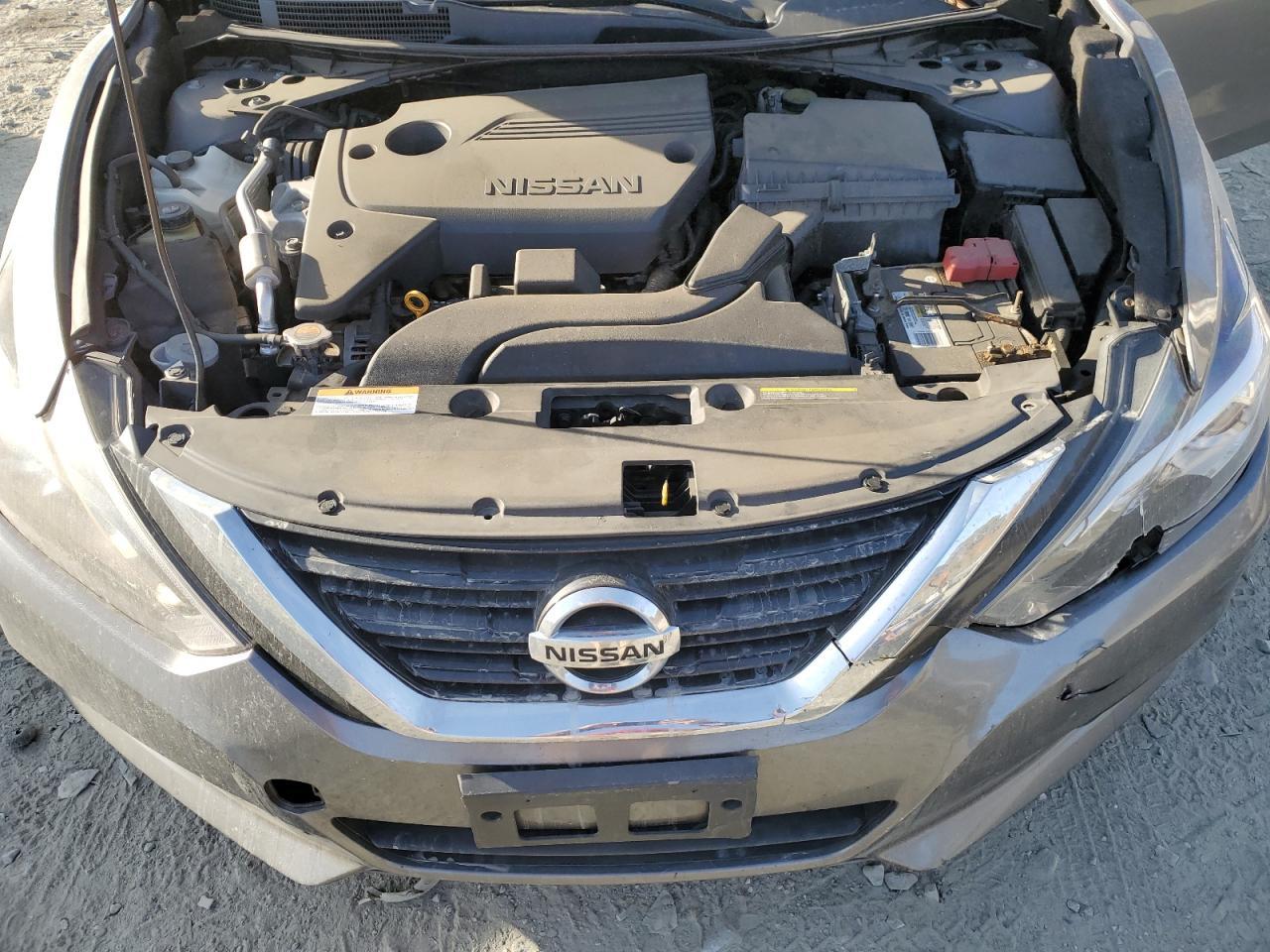 2016 Nissan Altima - Image 13
