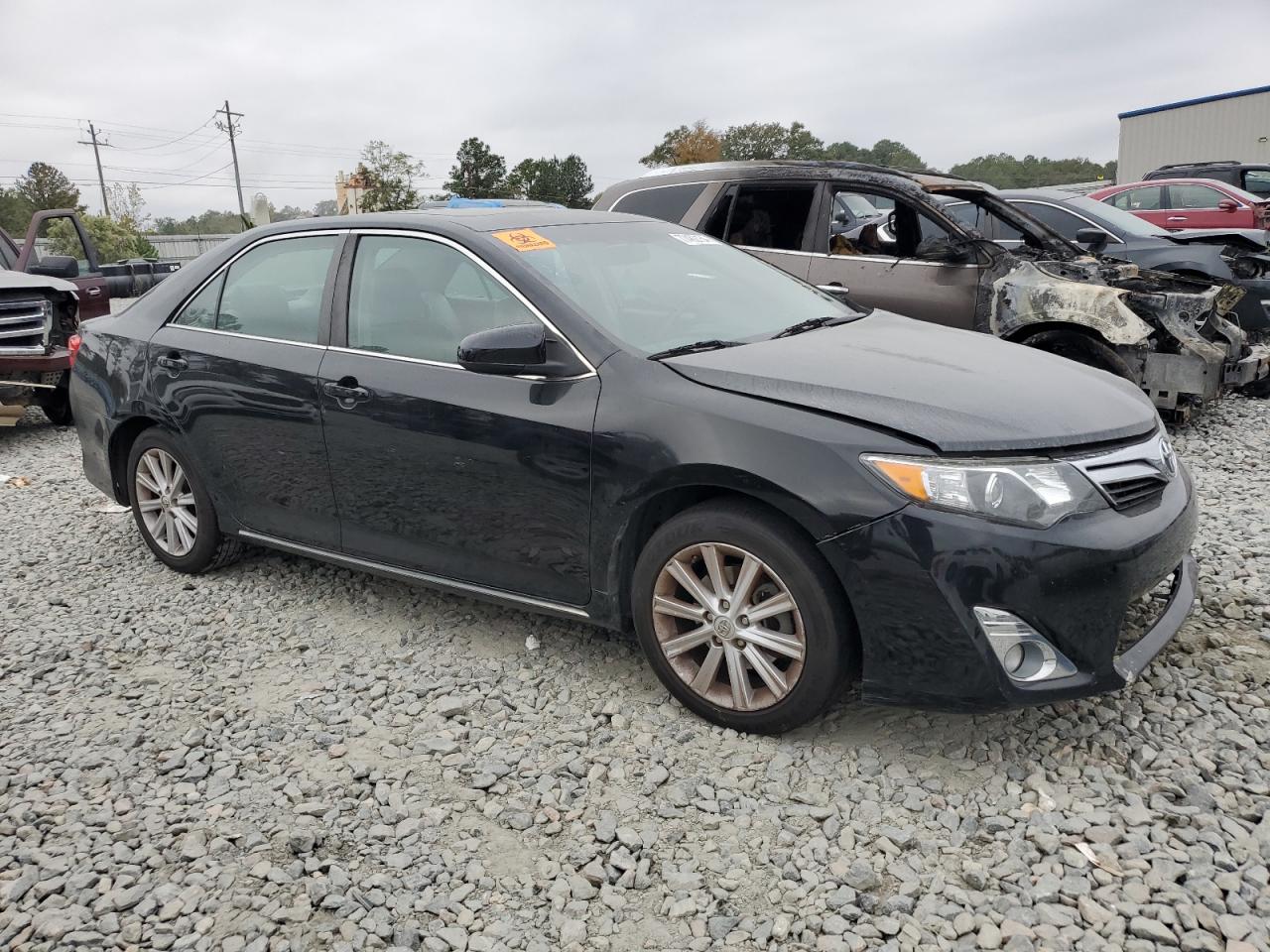 2014 Toyota Camry - Image 4