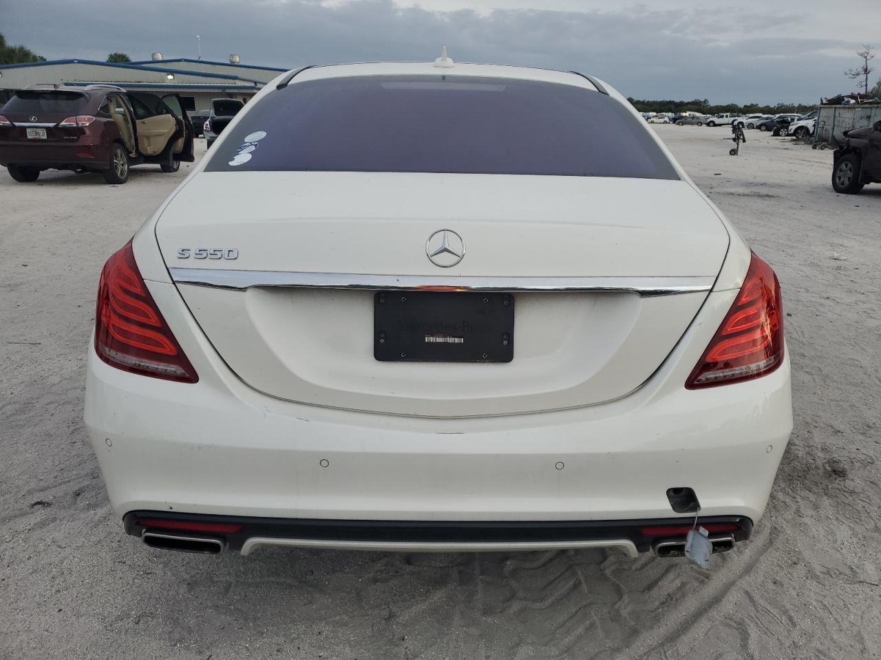 2017 Mercedes-Benz S 550 VIN: WDDUG8CB8HA310174 Lot: 74831084