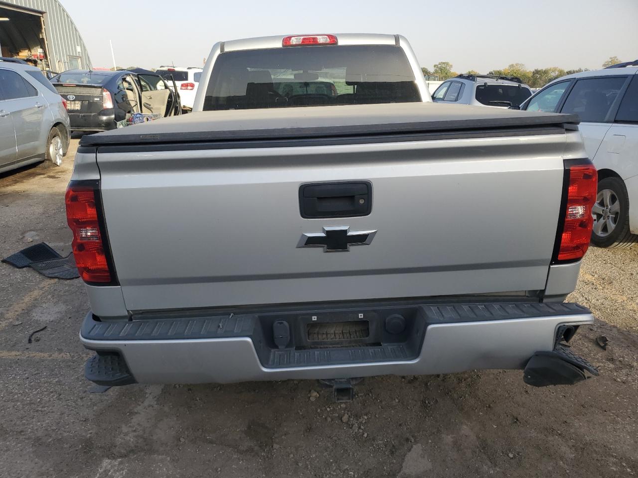 2017 Chevrolet Silverado K1500 Lt VIN: 1GCVKREC2HZ334769 Lot: 77838274