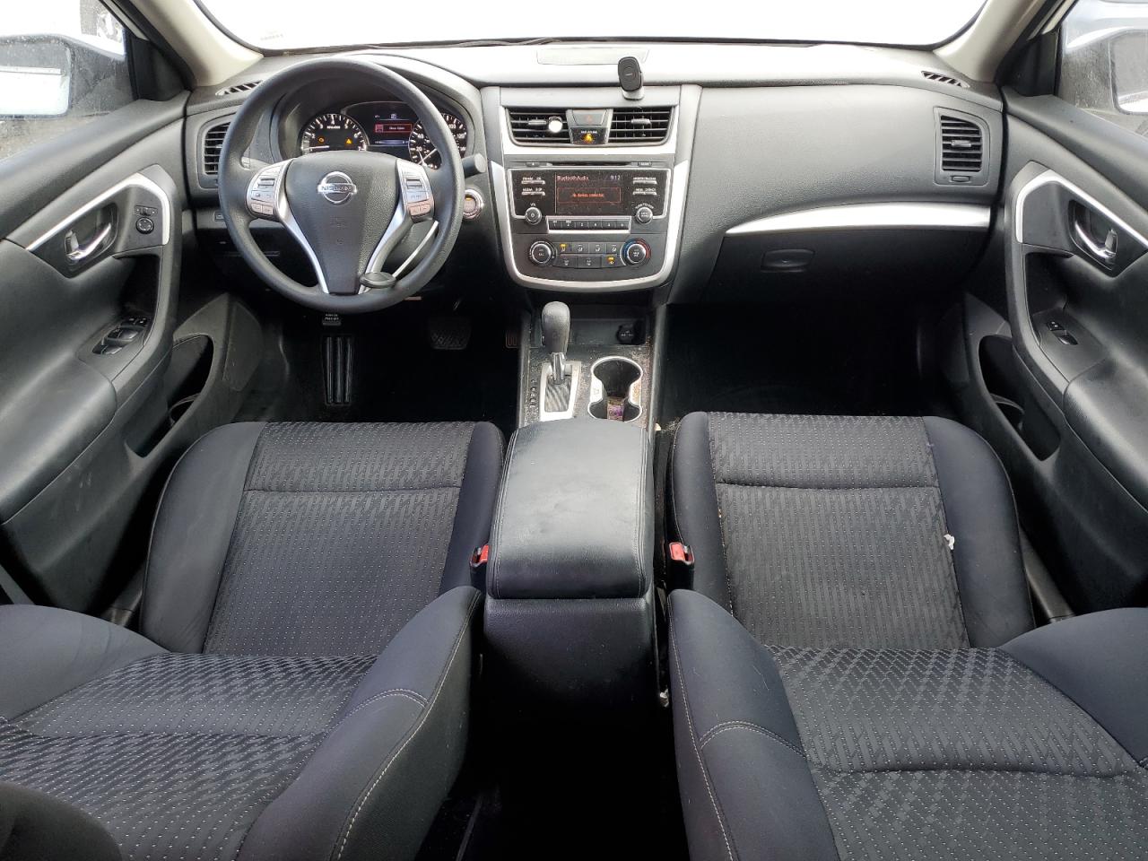 2016 Nissan Altima - Image 8