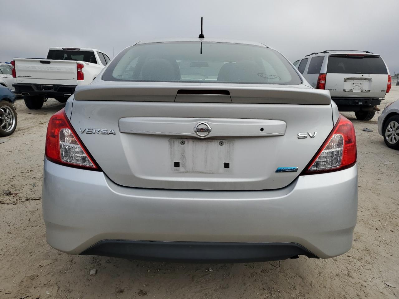 2015 Nissan Versa S VIN: 3N1CN7AP7FL959851 Lot: 74289214