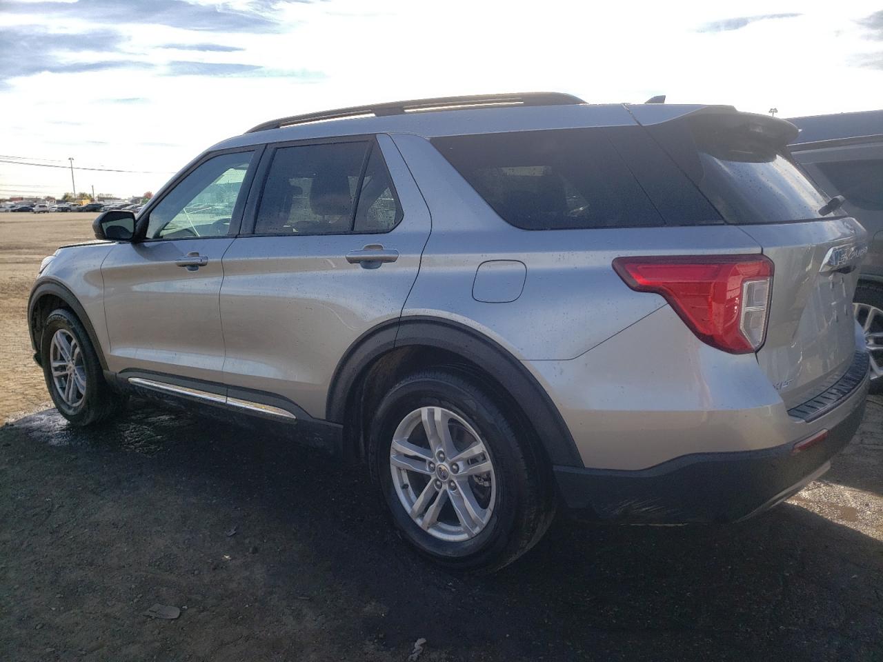 VIN 1FMSK7DH3RGA02952 2024 FORD EXPLORER no.2