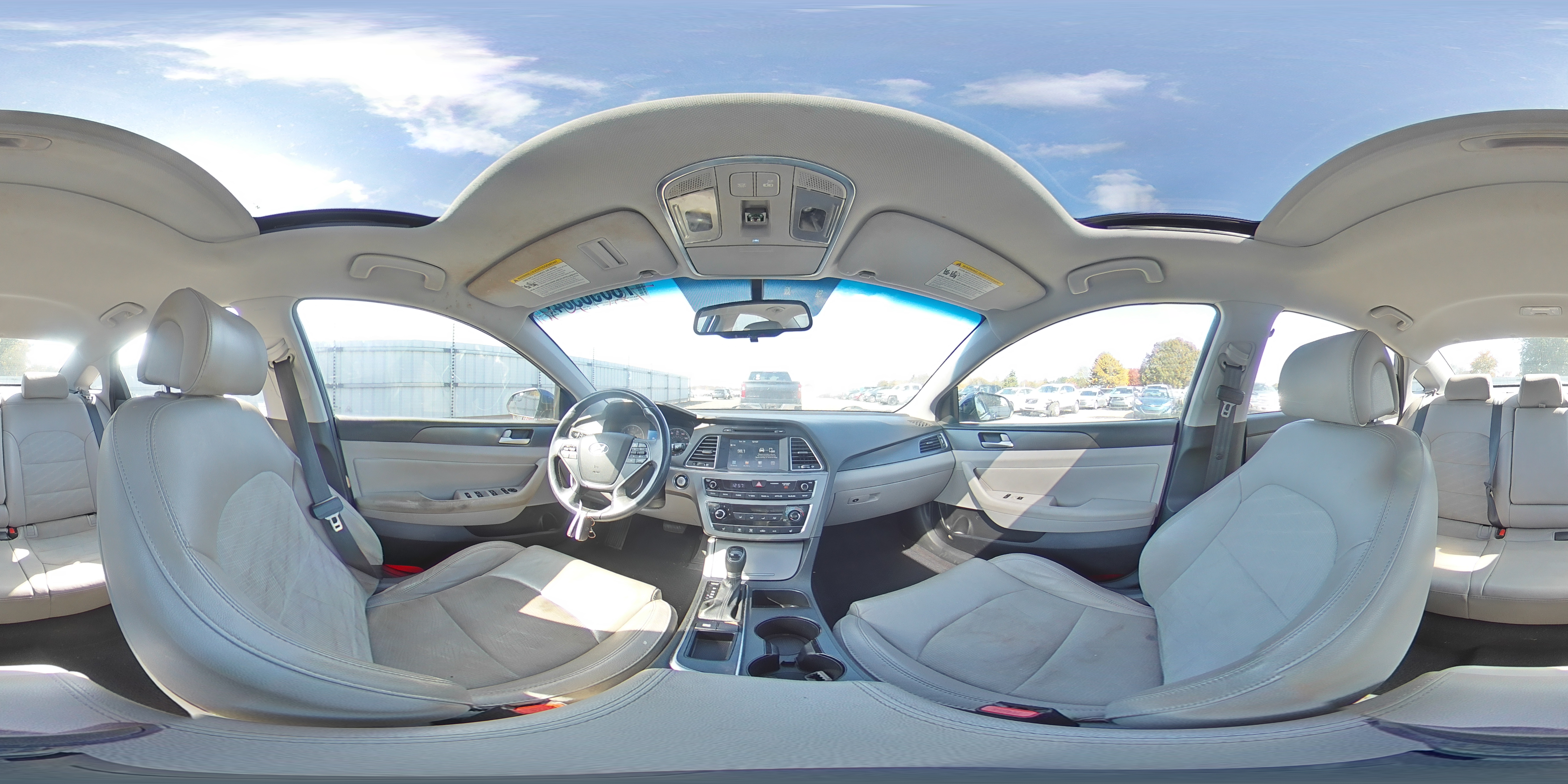 2016 Hyundai Sonata - Image 12