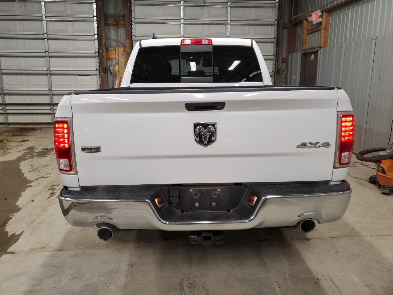 1C6RR7NT3GS390817 2016 Ram 1500 Laramie