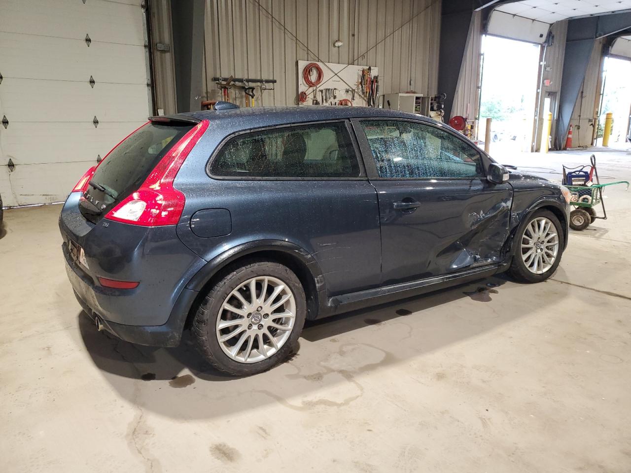 2011 Volvo C30 T5 VIN: YV1672MK1B2208192 Lot: 73759864