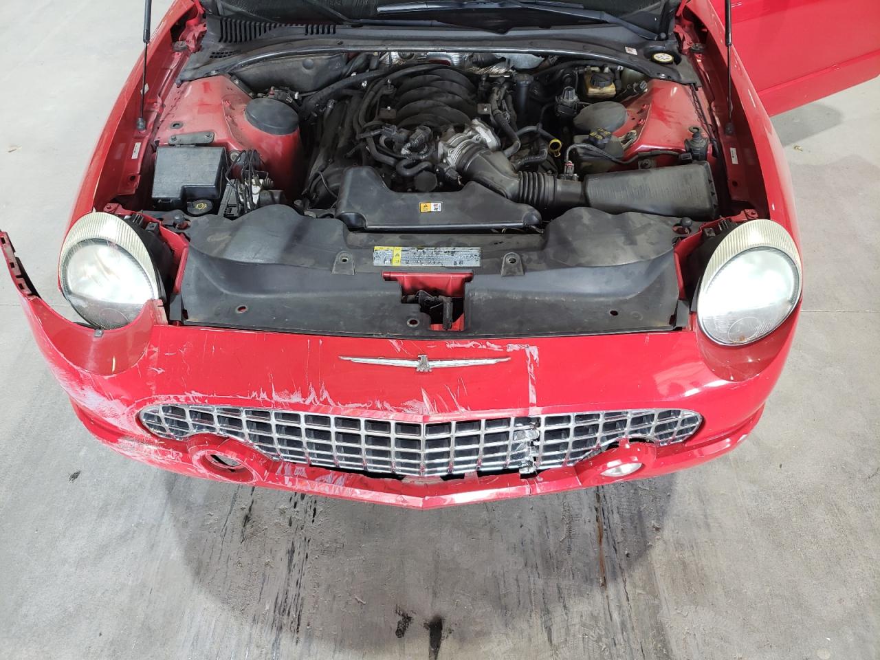 2004 Ford Thunderbird - Image 12