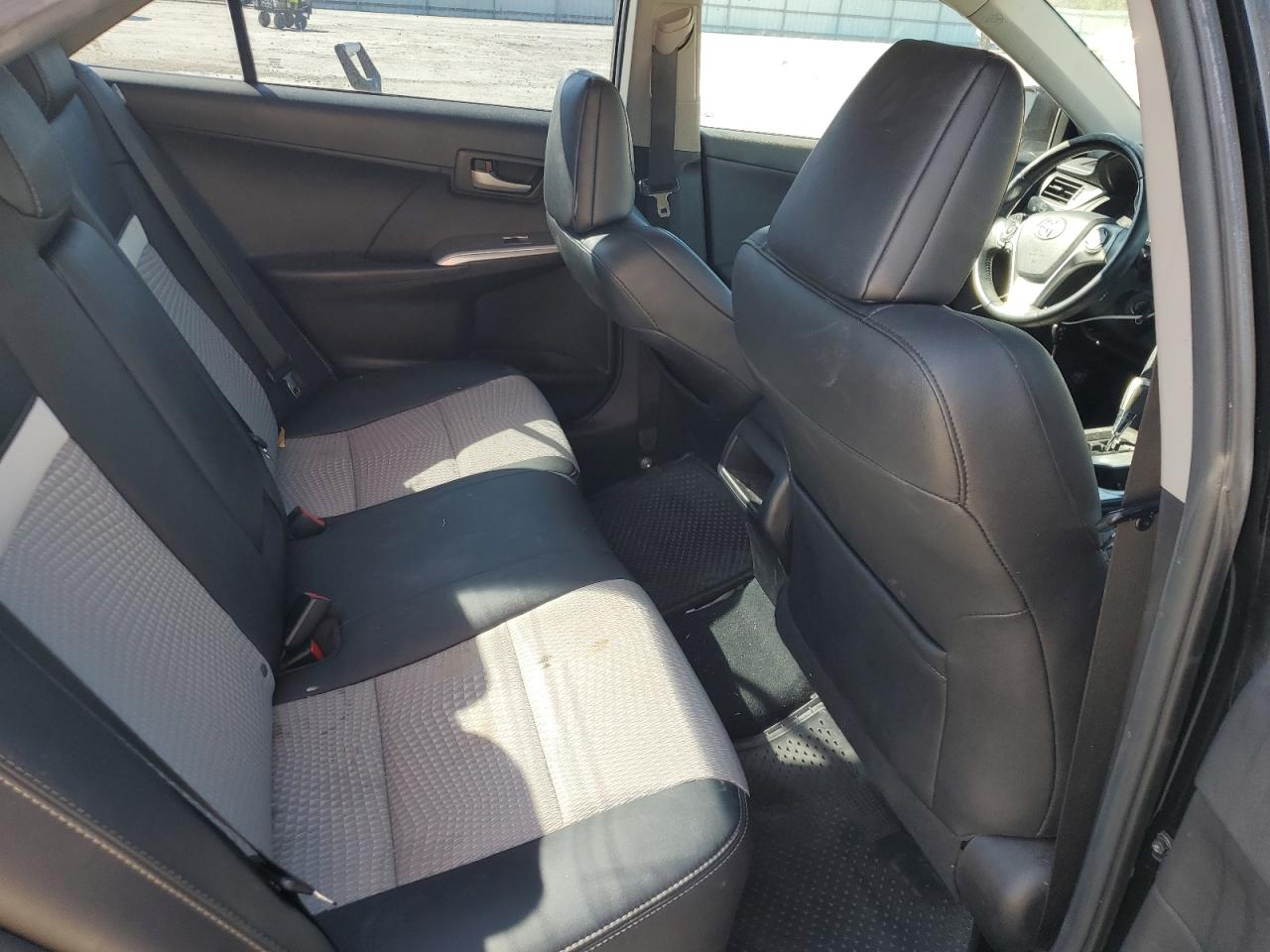 2014 Toyota Camry - Image 10