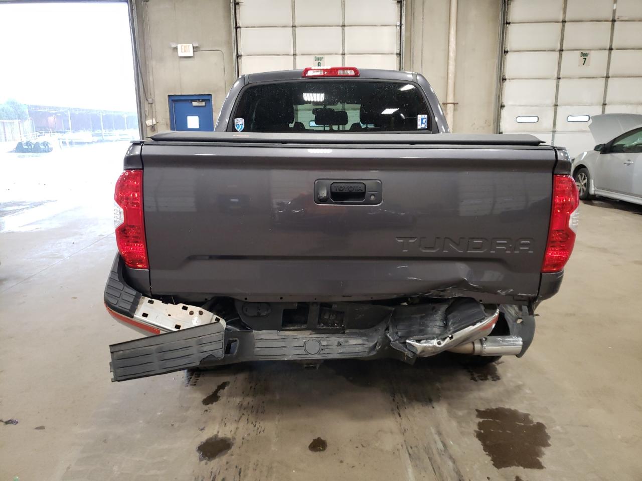 VIN 5TFDW5F18HX583773 2017 TOYOTA TUNDRA no.6