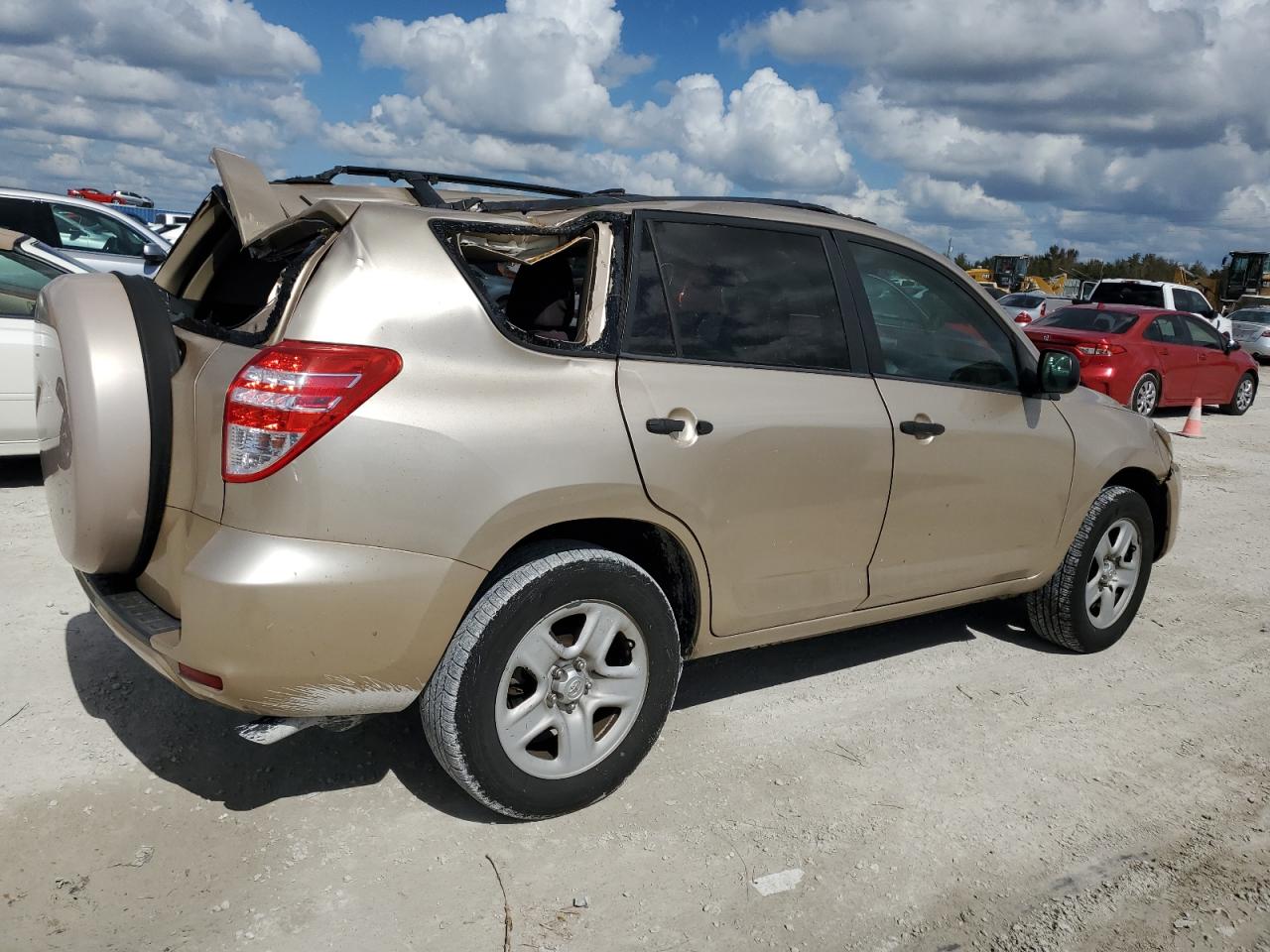 2012 Toyota RAV 4 - Image 3