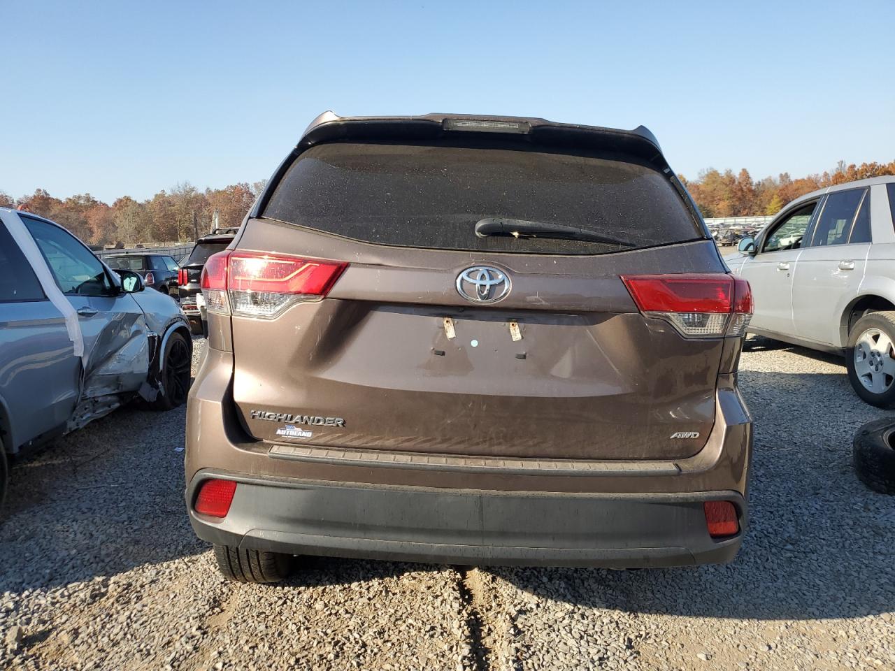 2018 Toyota Highlander Le VIN: 5TDBZRFH4JS494569 Lot: 76884164