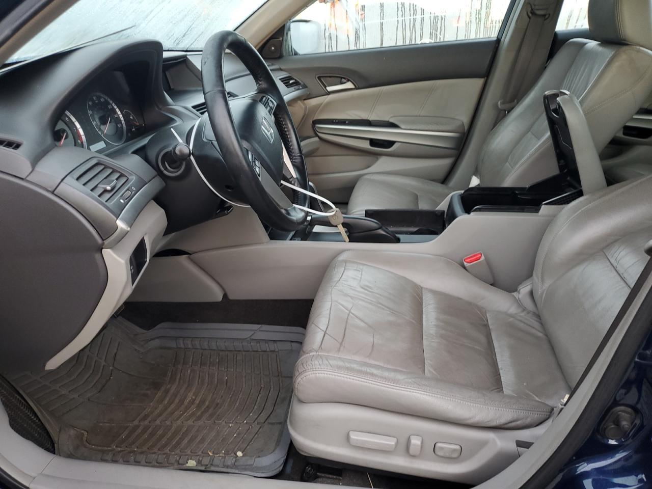 2009 Honda Accord - Image 7
