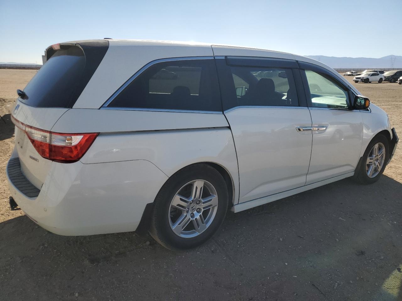 2012 Honda Odyssey - Image 3