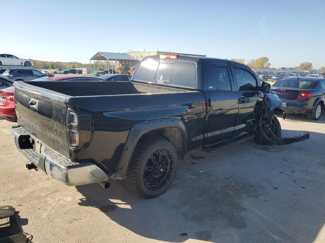 2015 Toyota Tundra - Image 3