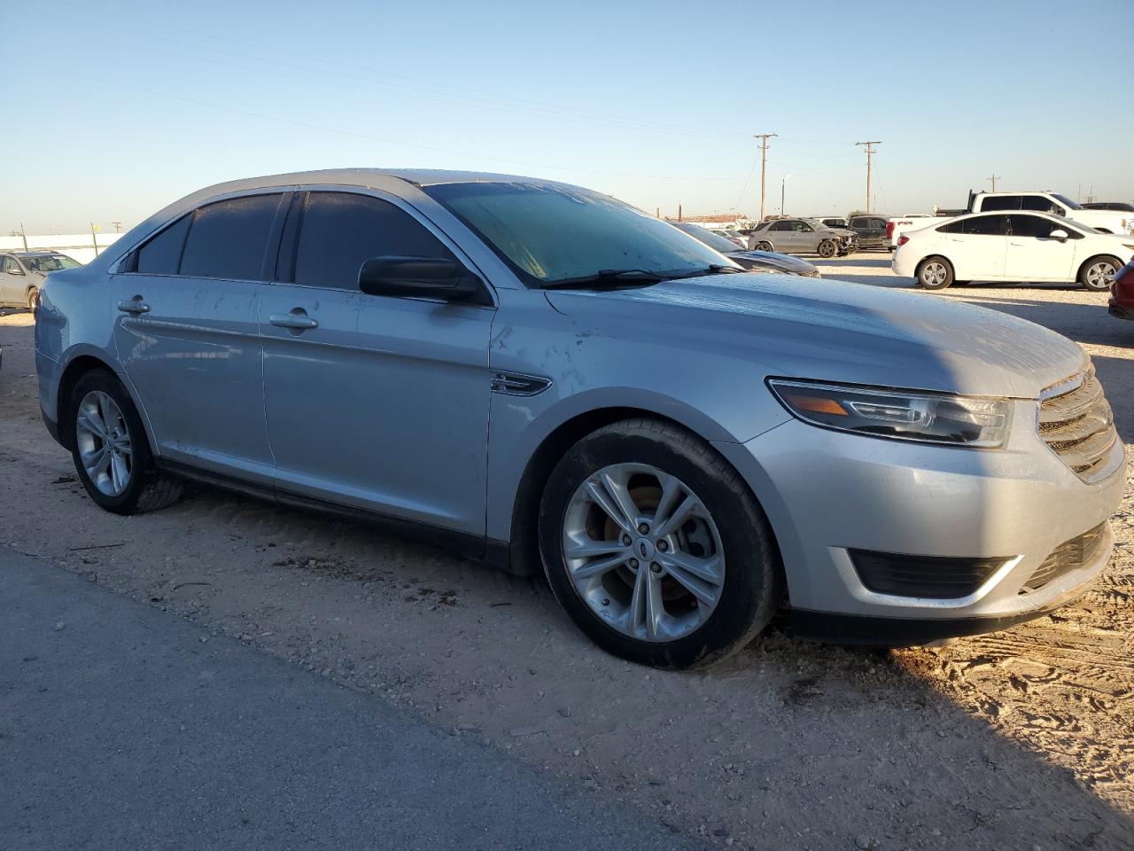2017 Ford Taurus - Image 4