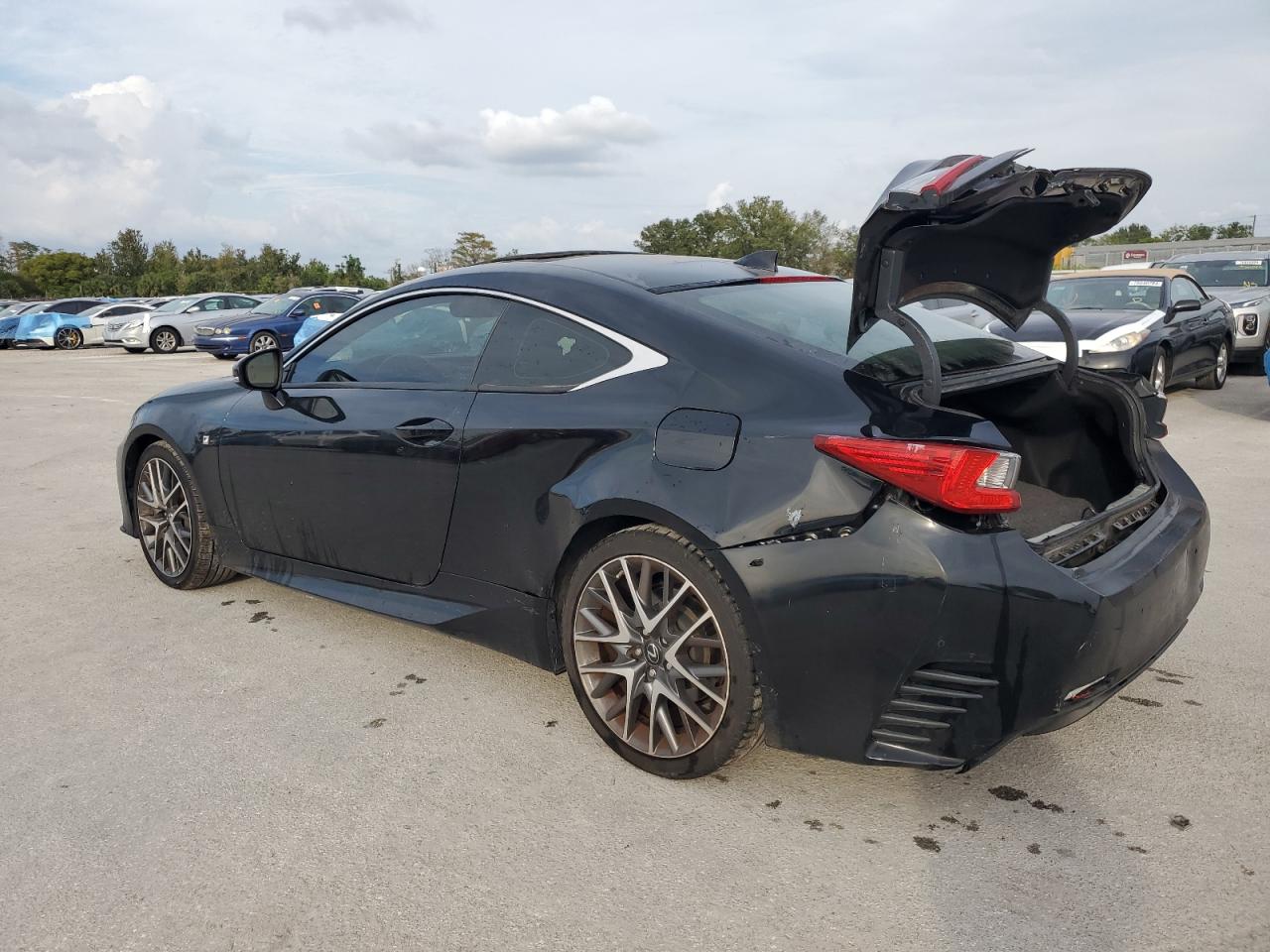 2016 Lexus RC - Image 2