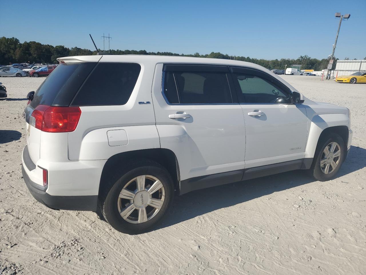 2016 GMC Terrain - Image 3
