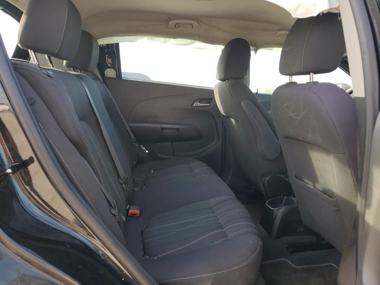 2014 Chevrolet Sonic - Image 11