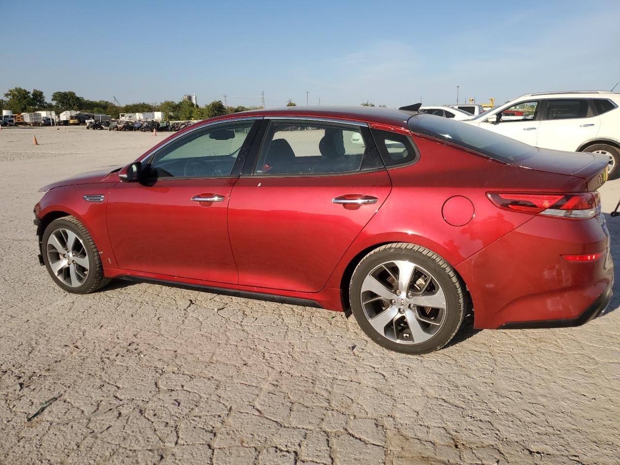 VIN 5XXGT4L33KG368936 2019 KIA OPTIMA no.2