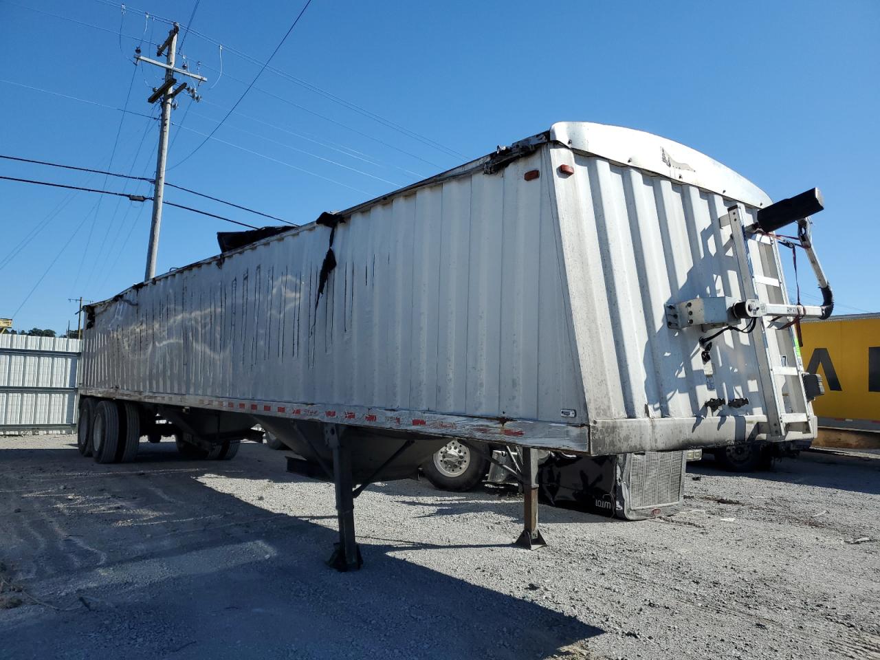 2010 Jet Trailer продається в Lebanon, TN - Rollover