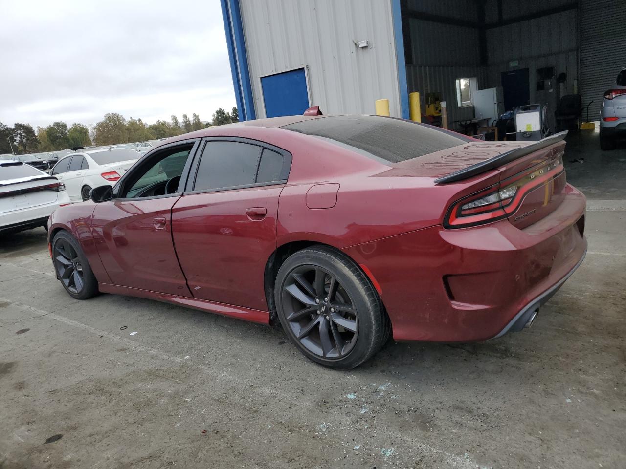 VIN 2C3CDXHG5KH597693 2019 DODGE CHARGER no.2