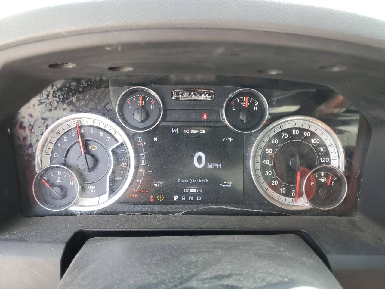 2016 RAM 1500 - Image 9