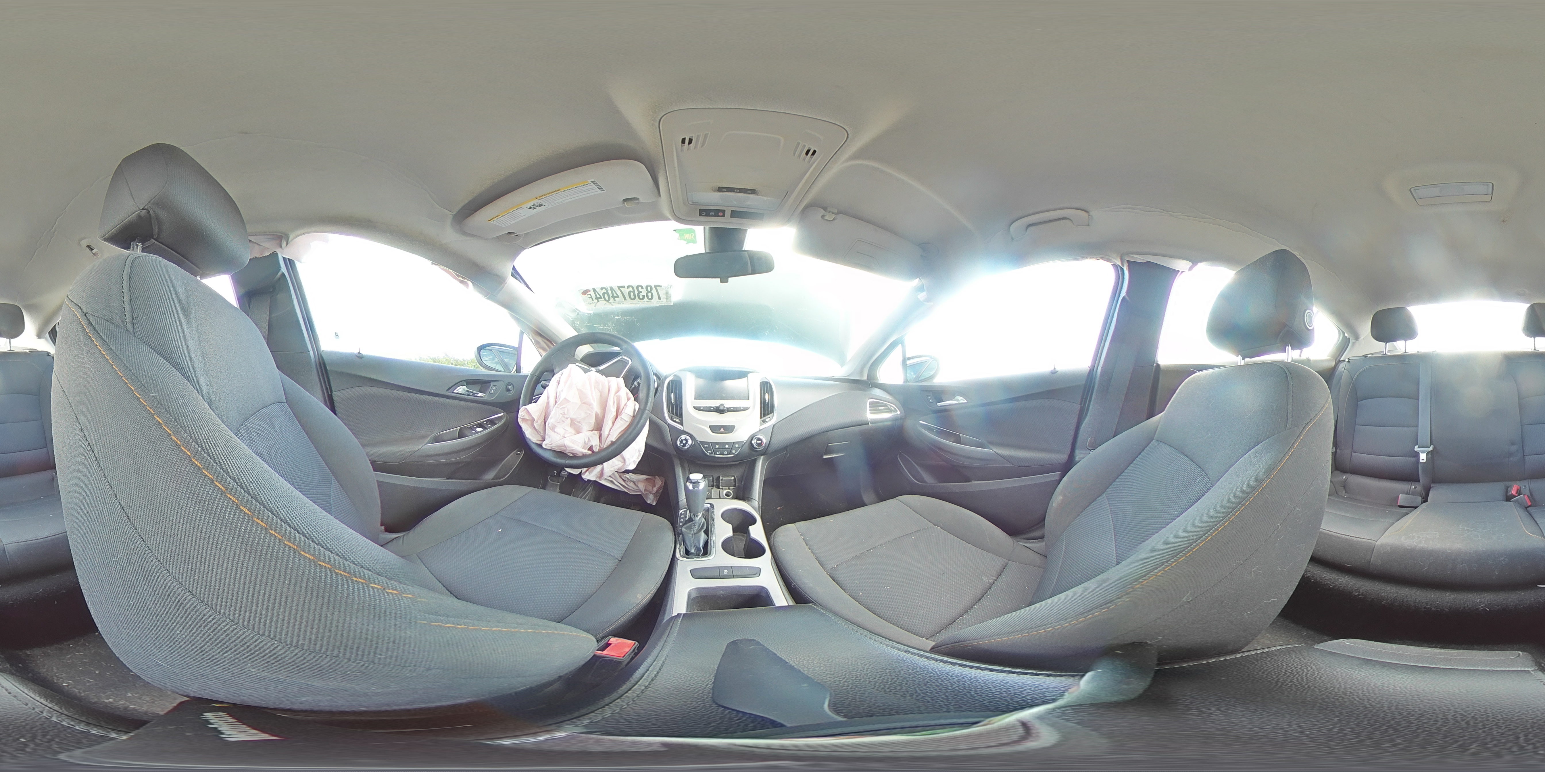 2018 Chevrolet Cruze - Image 13