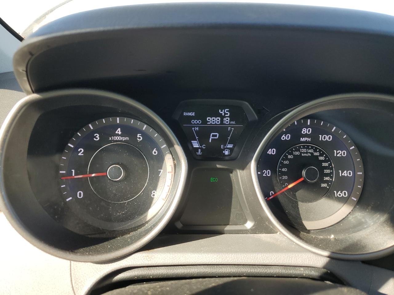 2013 Hyundai Elantra - Image 9