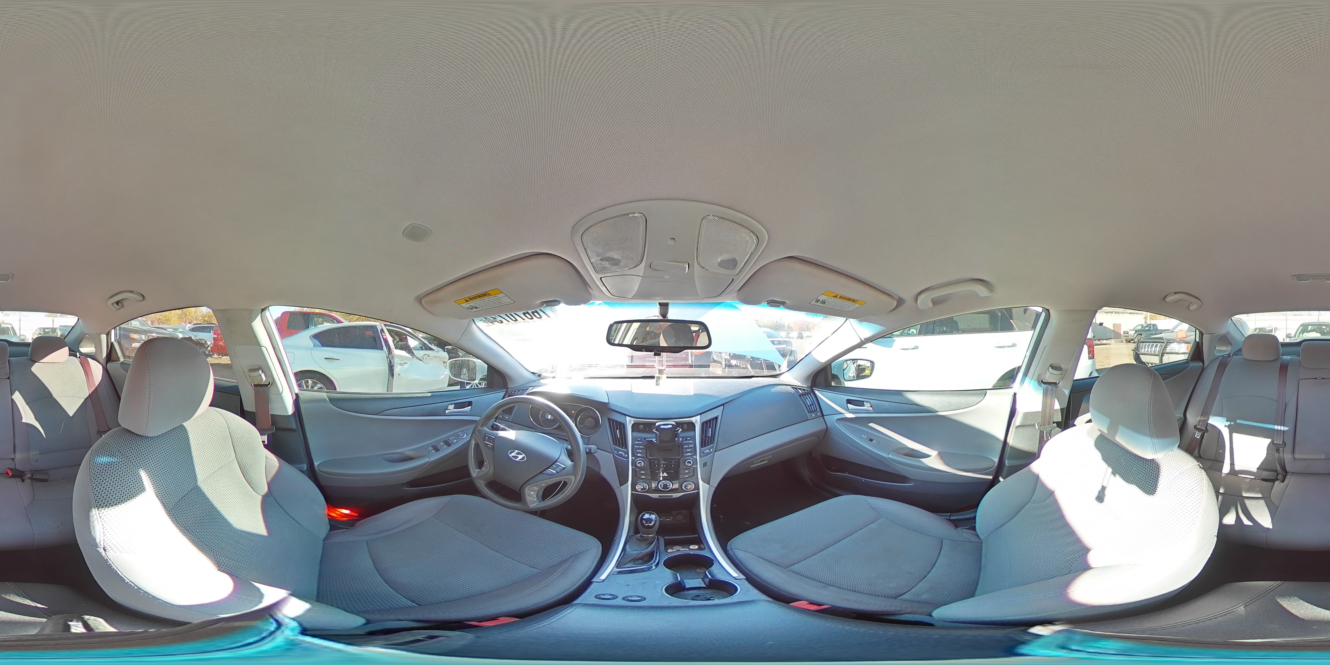 2014 Hyundai Sonata - Image 13