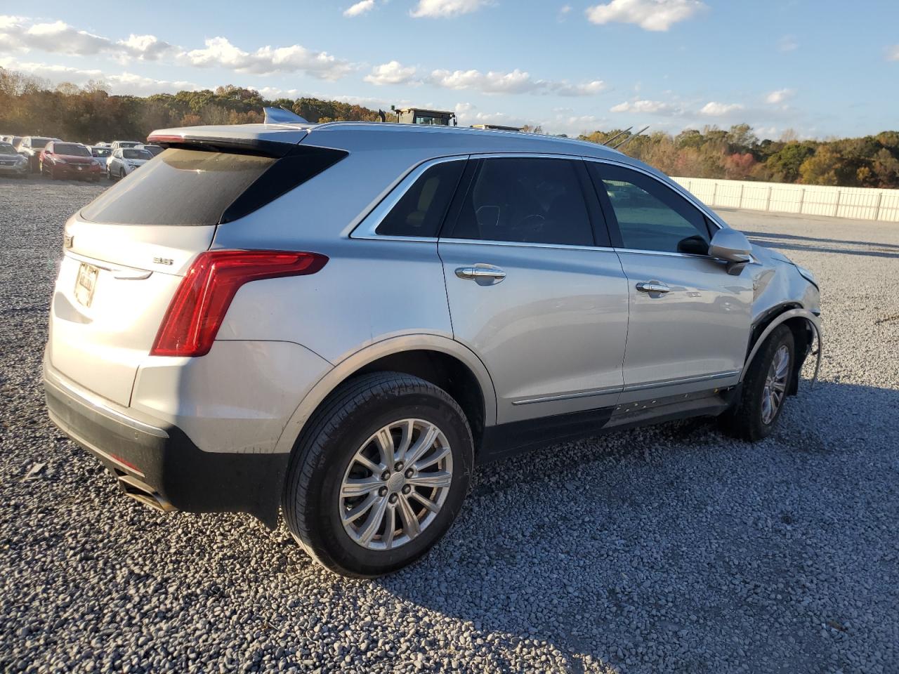 2019 Cadillac XT5 - Image 3