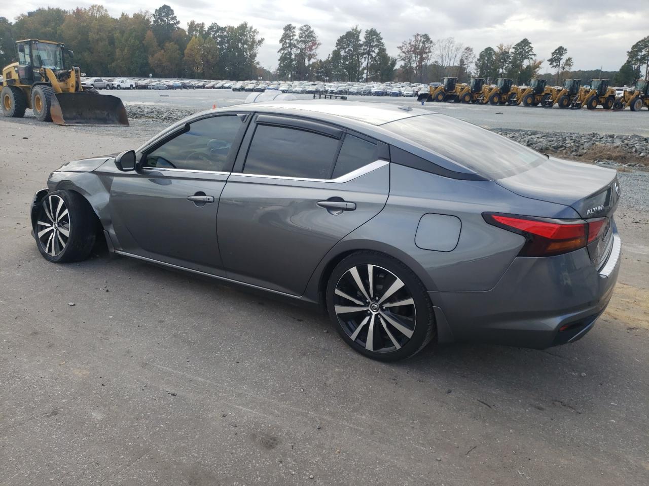 2021 Nissan Altima - Image 2