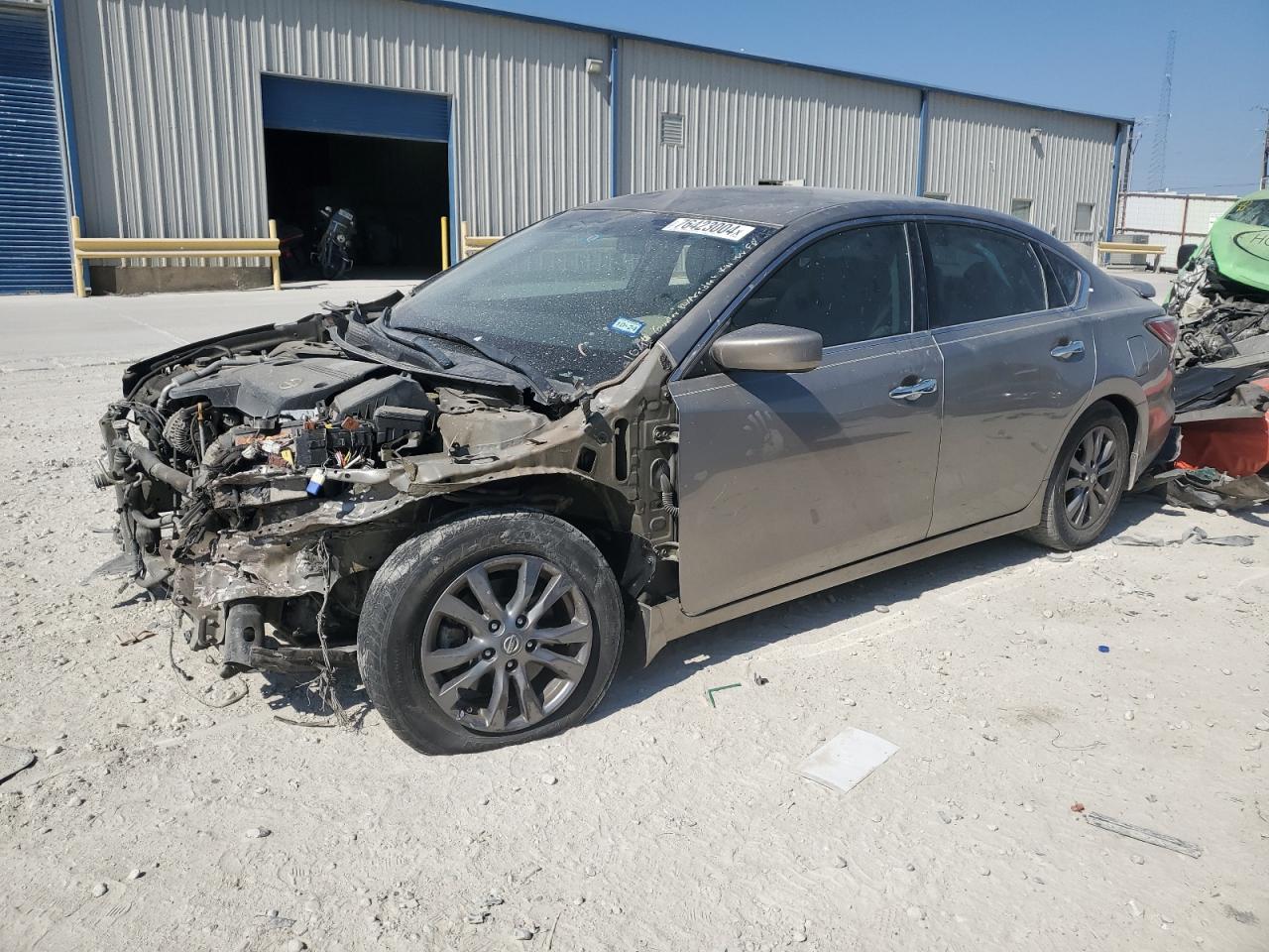2015 Nissan Altima - Image 1
