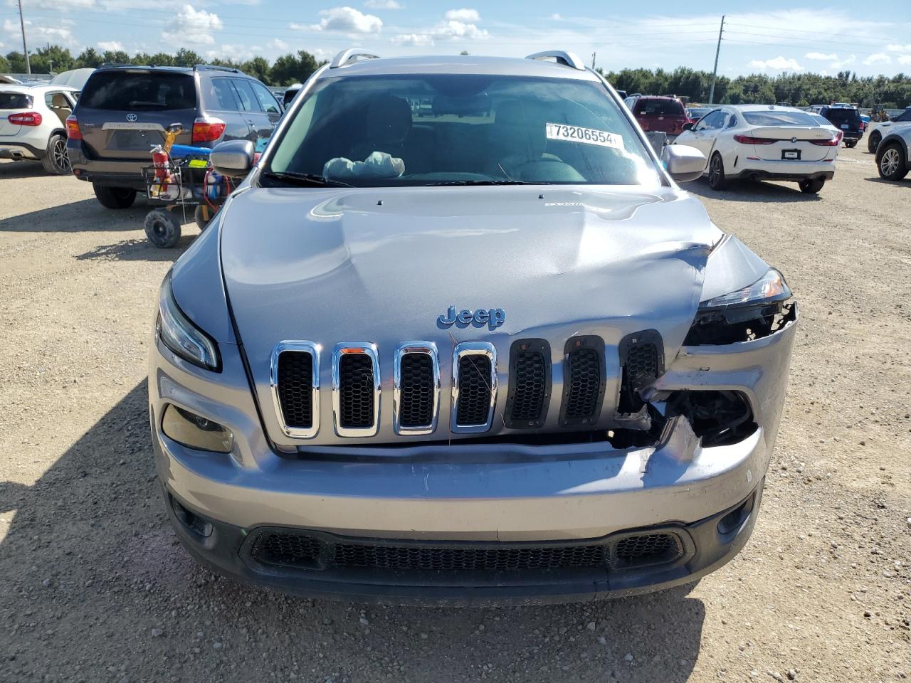 2017 Jeep Grand Cherokee - Image 5