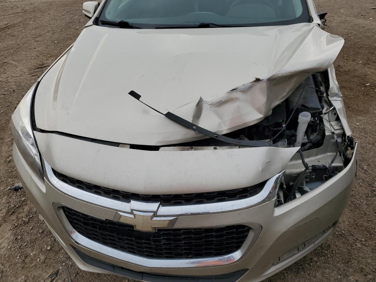 2016 Chevrolet Malibu - Image 12
