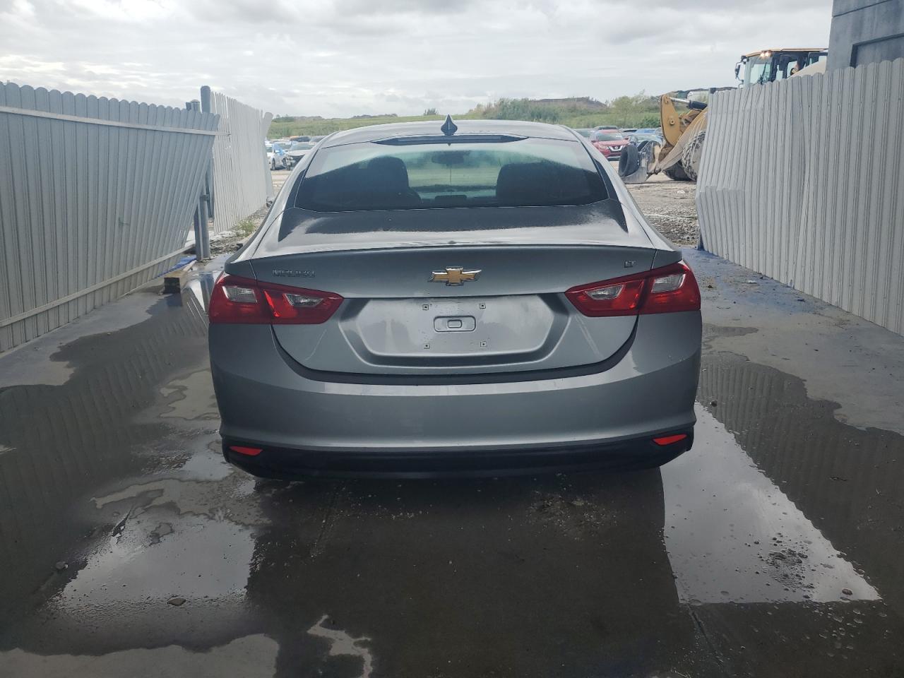 2023 Chevrolet Malibu - Image 6